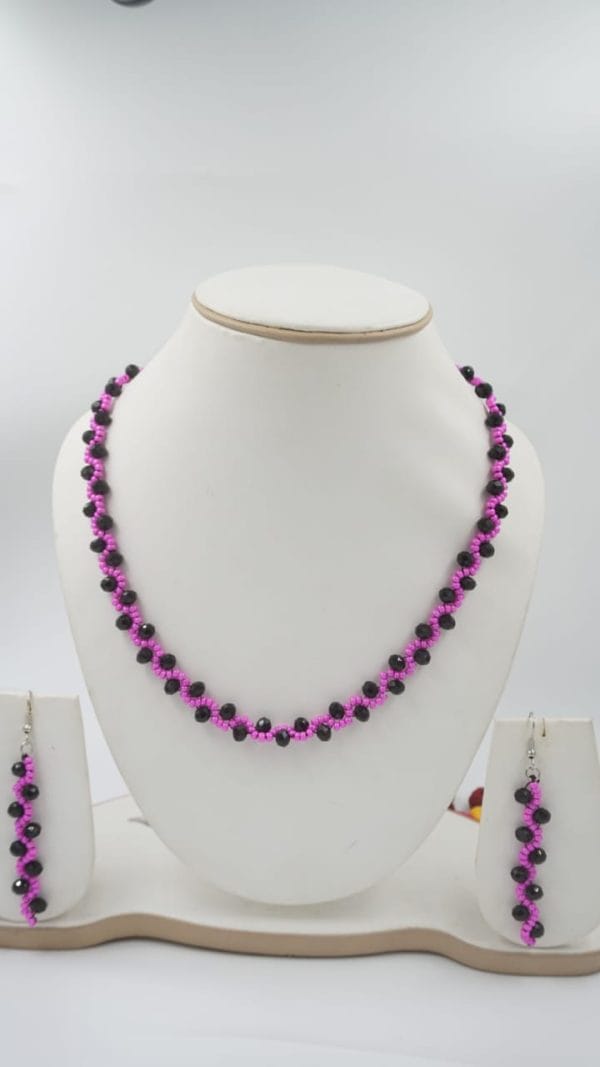 Fancy Crystal Necklace Set for Women