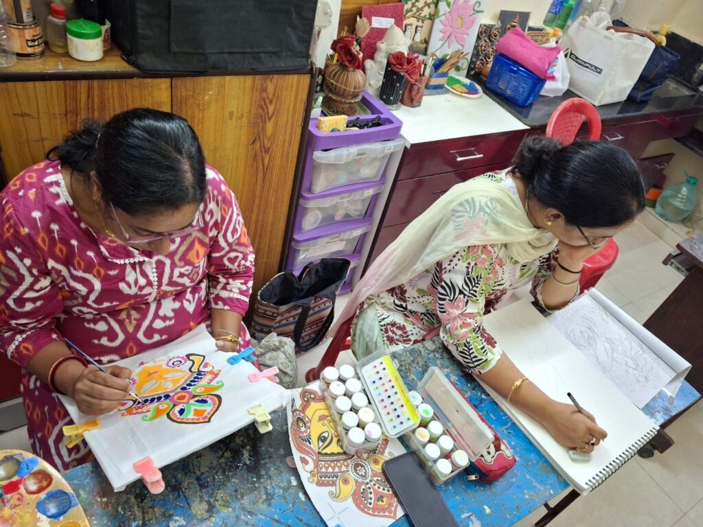 Painting training in art and craft certificate course
